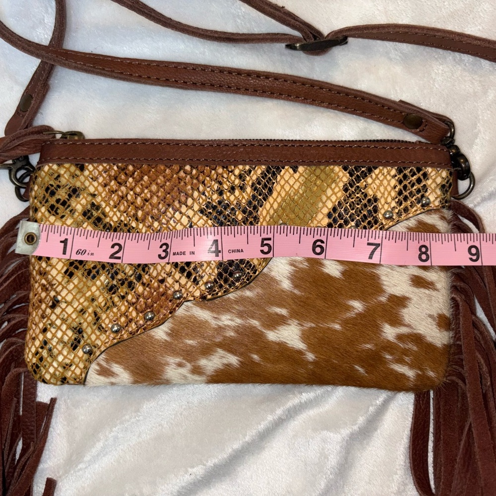 American Darling Brown and Gold Crossbody Bag - Picture 15 of 16
